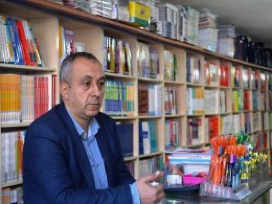 Değişen sınav sistemi yayınevleri ve kırtasiyecileri de mağdur etti