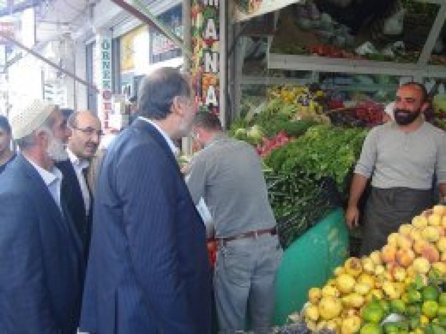 Yılmaz: Herkes küçük esnafa sahip çıkmalı