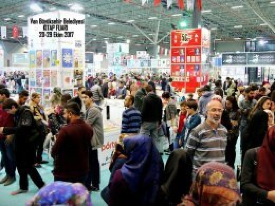 Van kitap fuarı sona erdi