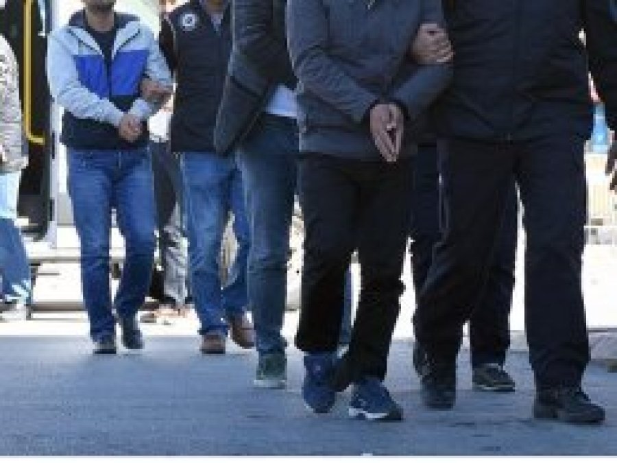17 ilde FETÖ'den 45 kişi gözaltına alındı