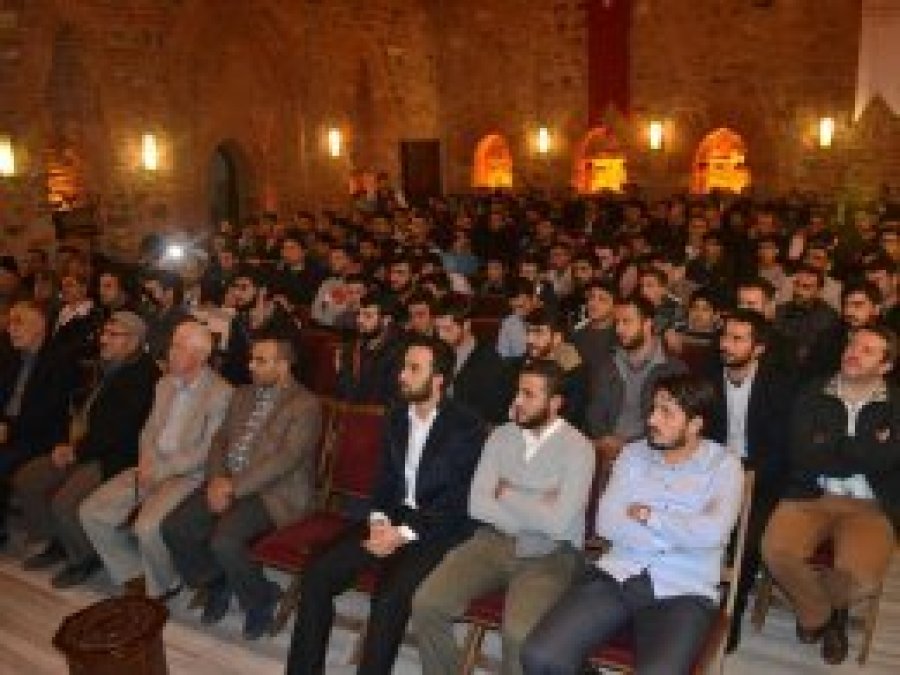 Bursa'da 'hayâ timsali Hz. Osman' anlatıldı