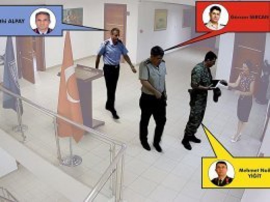 Harp Okulu'ndaki darbe toplantısının görüntüleri