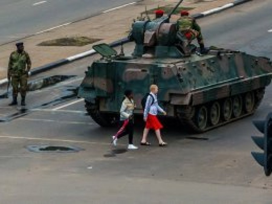 'Darbe' olmayan darbe: Zimbabve'de neler oluyor?