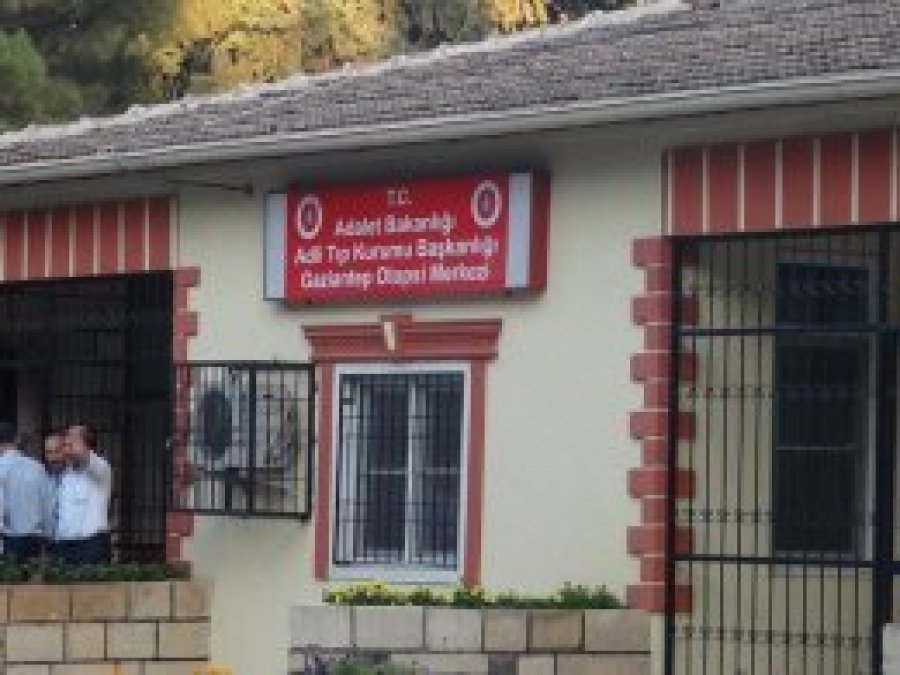 Genç müezzin camide ölü bulundu