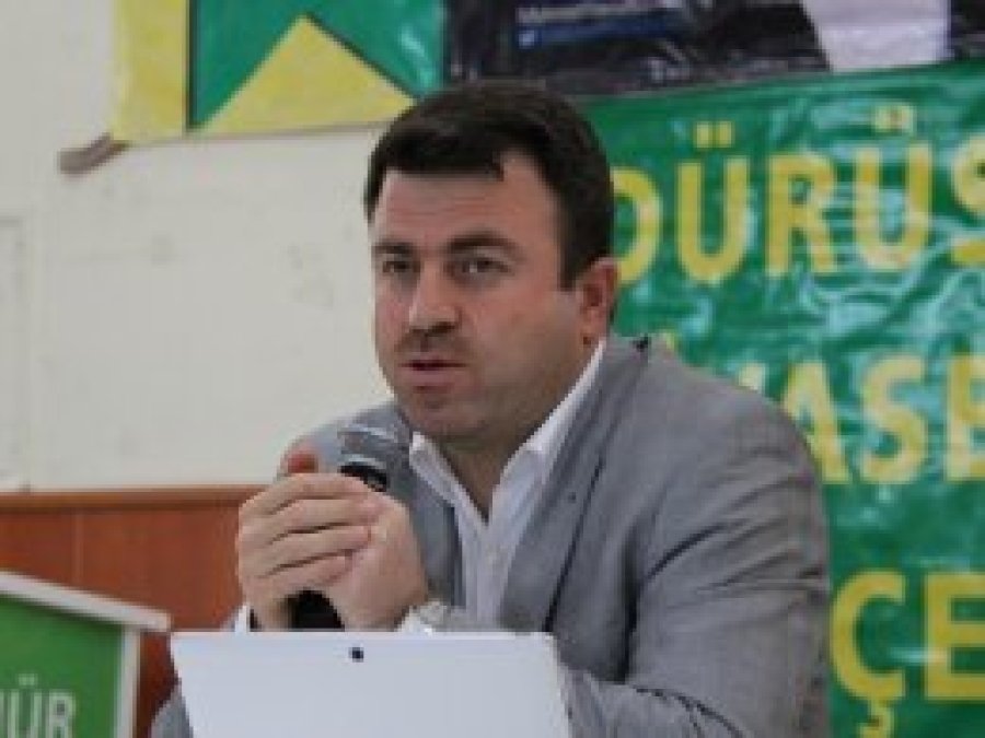 Mehmet Yavuzê ku bi nexweşiya qanserê ketiye dua teleb kir