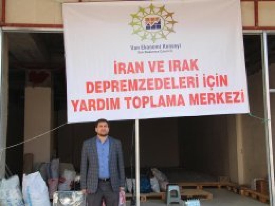 Depremzedeler için yardım toplama merkezi