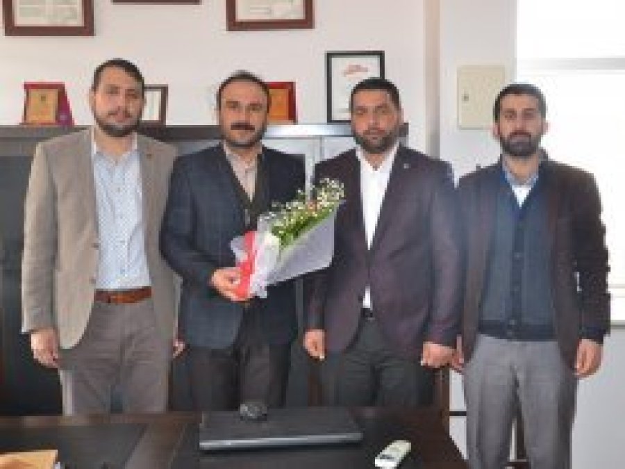 'Öğretmen öğrenciye toplumun değer yargılarını da kazandırmalı'