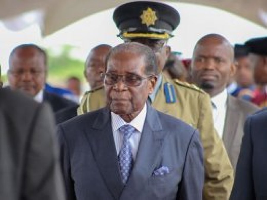 Zimbabve Devlet Başkanı Mugabe istifa etti