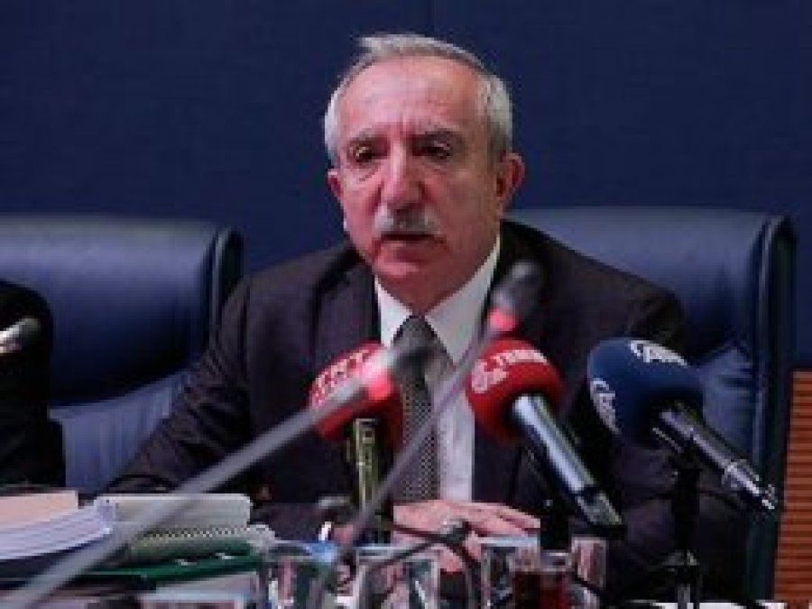 Diyarbakır Cezaevi'nde yaşadıklarını gözyaşları içinde anlattı