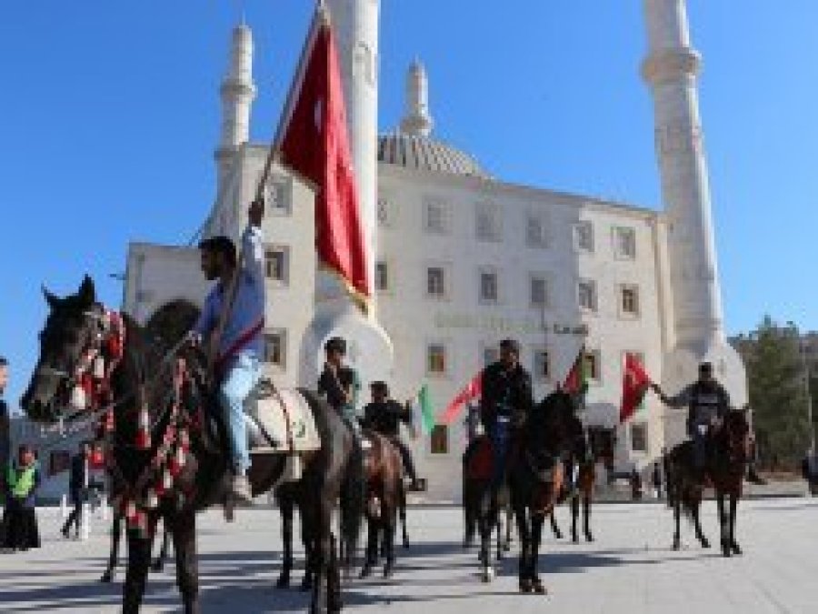 'Atlarımızla Kudüs'e gitmeye hazırız'