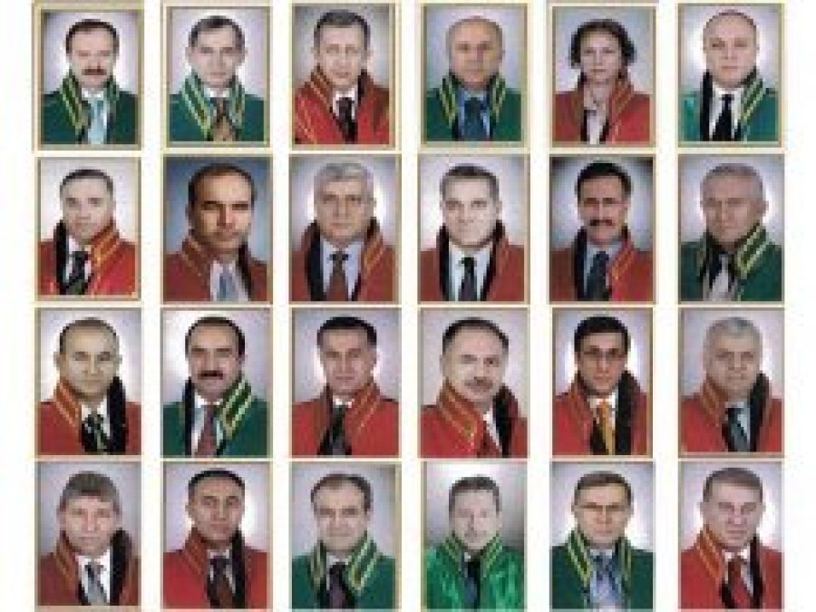 Firari eski Yargıtay üyeleri her yerde aranıyor