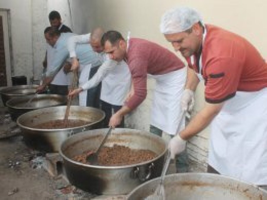 Kışın lezzeti kavurma için kazanlar kaynıyor
