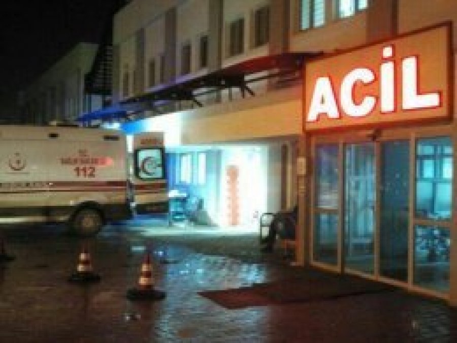 Seyir halindeki otomobile arkadan çarptı: Bir ölü 3 yaralı
