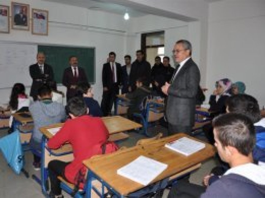 'Kitap okumadan başarı sağlamak mümkün değil'