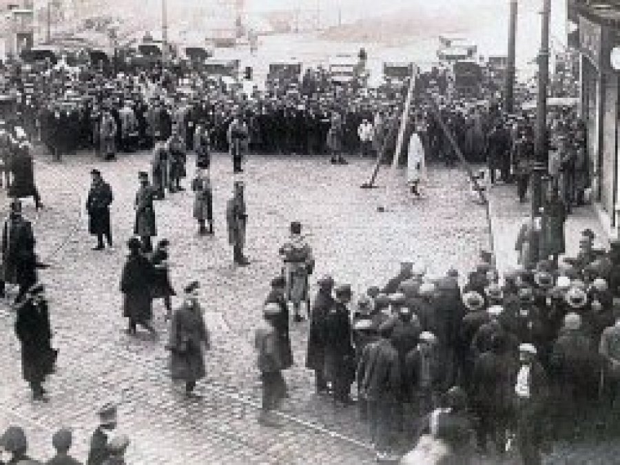 Şehid İskilipli Atıf Hoca kabri başında anıldı