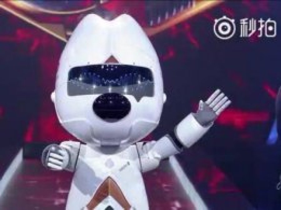 Çin'de yapay zekalı robot insanları yendi