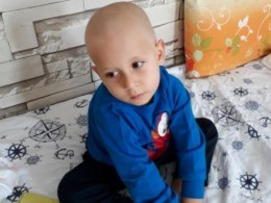 Minik Ali Eymen ilik nakli bekliyor