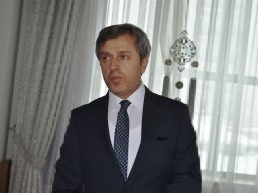 Vali Çınar: Nesilleri imanlı yetiştirmeliyiz