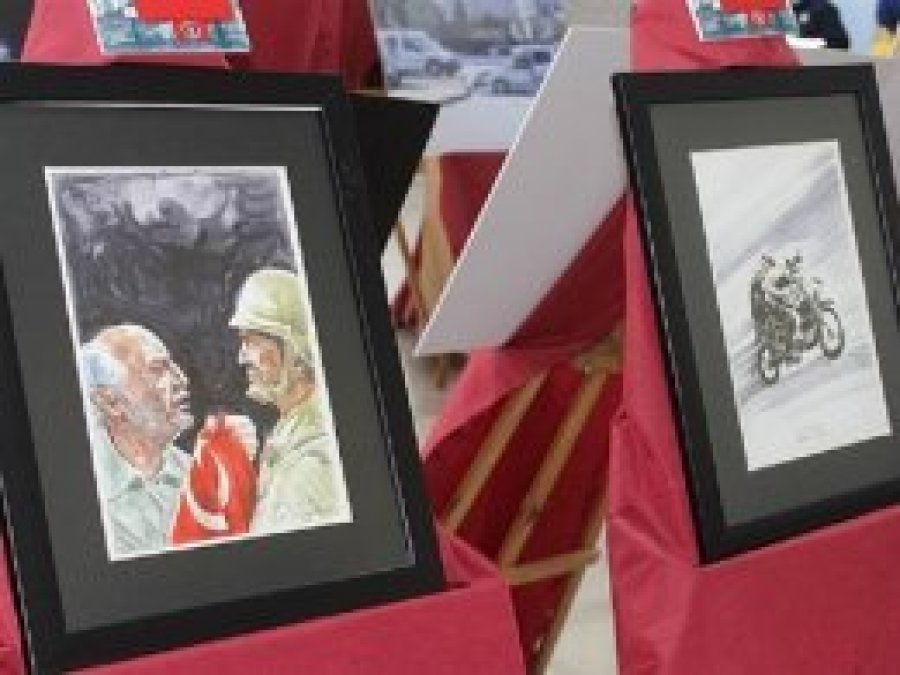 İranlı ressamdan '15 Temmuz' sergisi