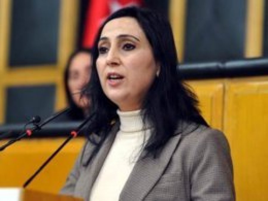 Figen Yüksekdağ'ın parti üyeliği düştü