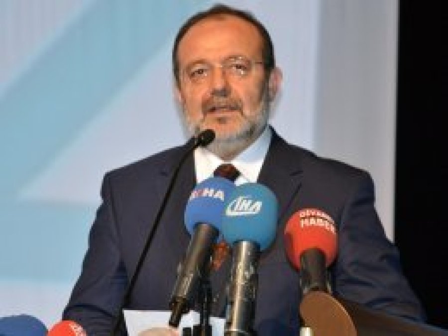 Görmez: Aliya İzzetbegoviç bilge bir komutandı