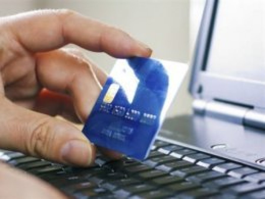 Kredi kartları internet alışverişine kapanıyor