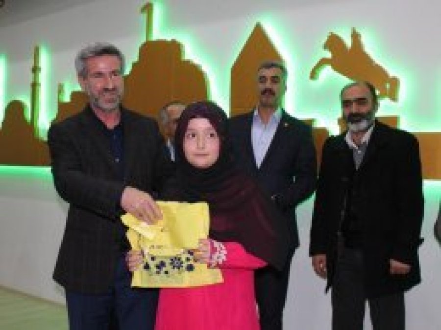 Elazığ'da Siyer Sınavı'nda dereceye girenlere ödül
