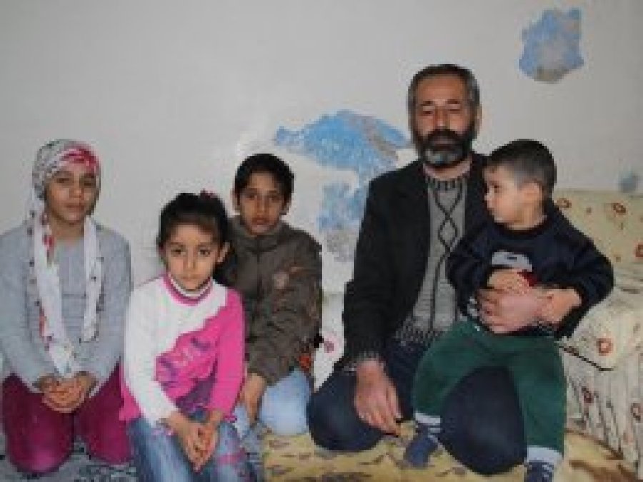 'Evime ekmek bile alamıyorum'