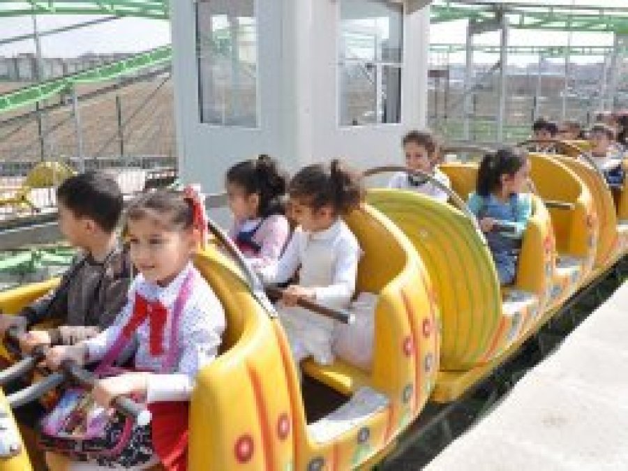 Kur’an eğitimini tamamlayan miniklere lunapark ödülü