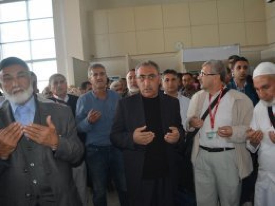 Batman'daki umre kafilesi Medine'ye hareket etti