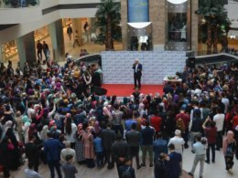 'Bizim rol modelimiz şüphesiz Hz. Muhammed'dir'