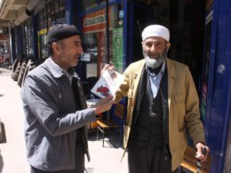Bismil'de 3 bin siyer kitabı dağıtıldı