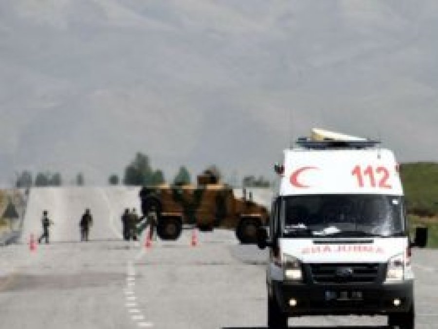 Kars ve Şırnak'ta 4 asker hayatını kaybetti