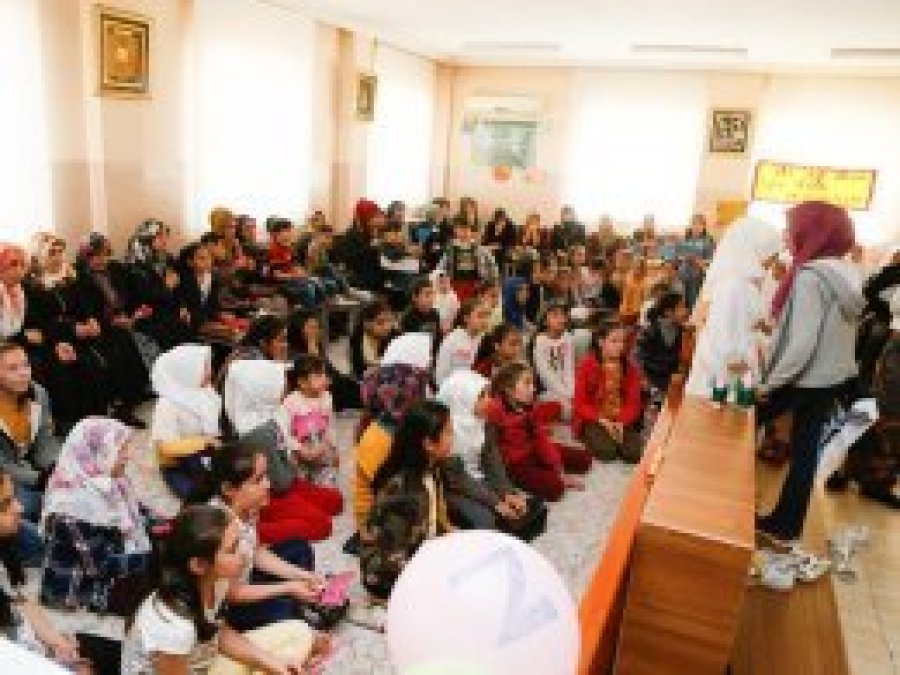 Minik öğrencilerden Kutlu Doğum etkinliği