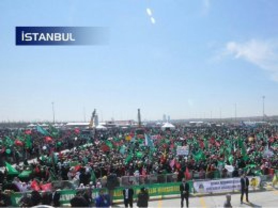 111 noktadan Mevlid etkinliğine servis
