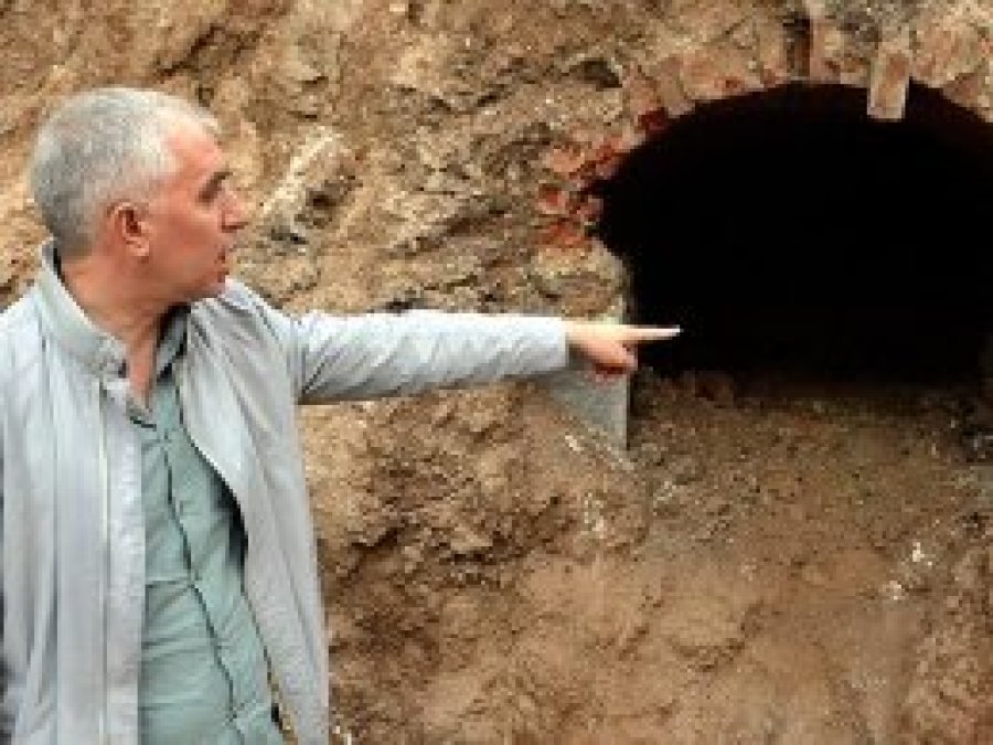 Asırlık cesedin çürümemesinde 'tuğla' etkisi