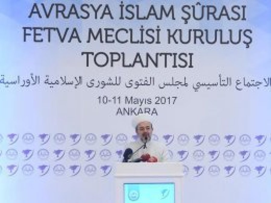 Görmez'den 'ülkelere göre fetva' açıklaması