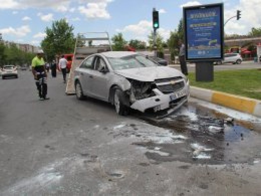 Diyarbakır'da trafik kazası: 5 yaralı