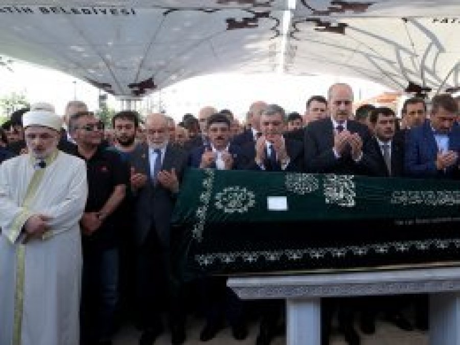 Akif Emre ebediyete uğurlandı