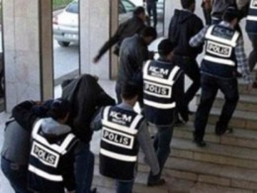 Diyarbakır’da FETÖ operasyonu
