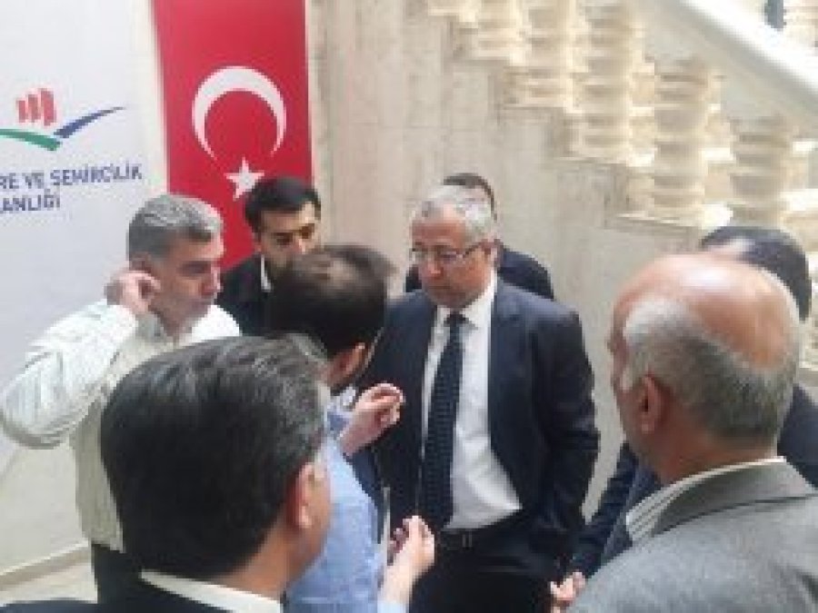 'İşyerleri yıkılanlar da hak sahibi sayılacak'