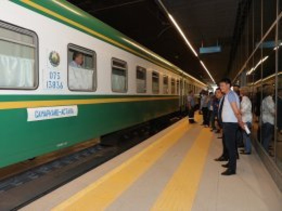 Semerkant-Astana tren seferleri başladı