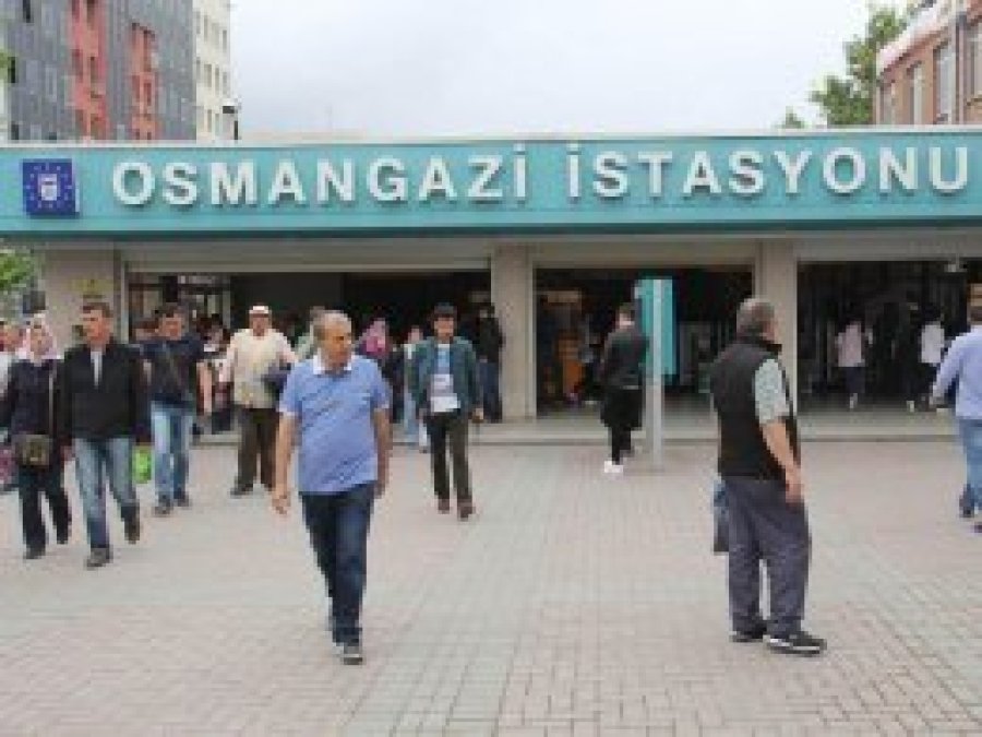 Bayan yolculara öncelikli vagona destek