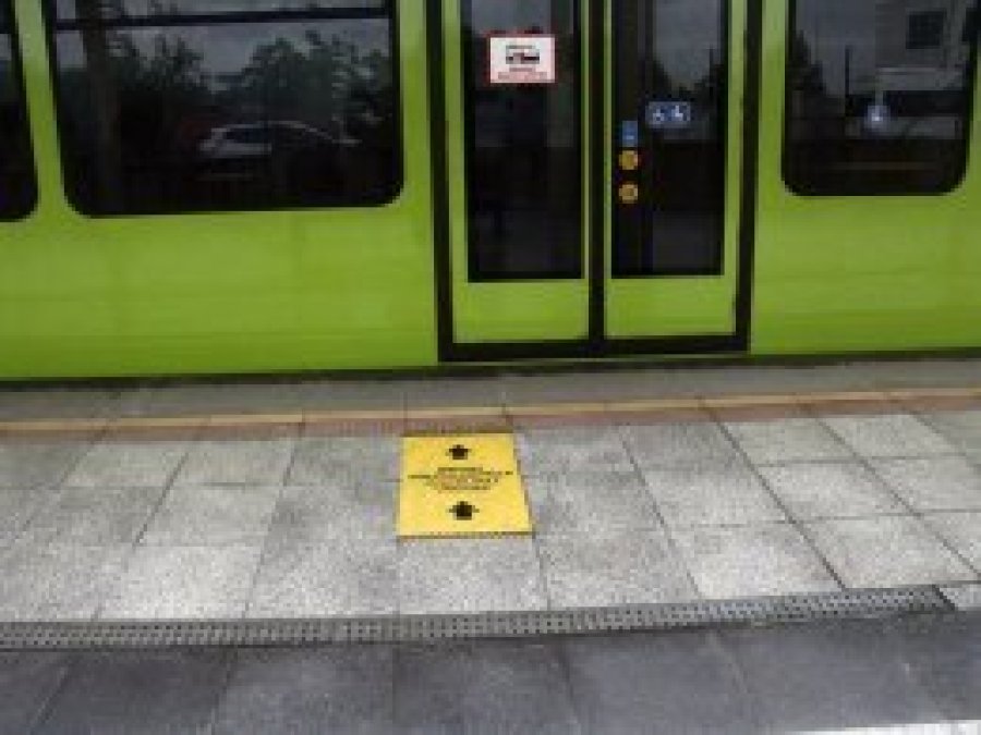 Bursa'da metro istasyonunda bayanlara özel vagon
