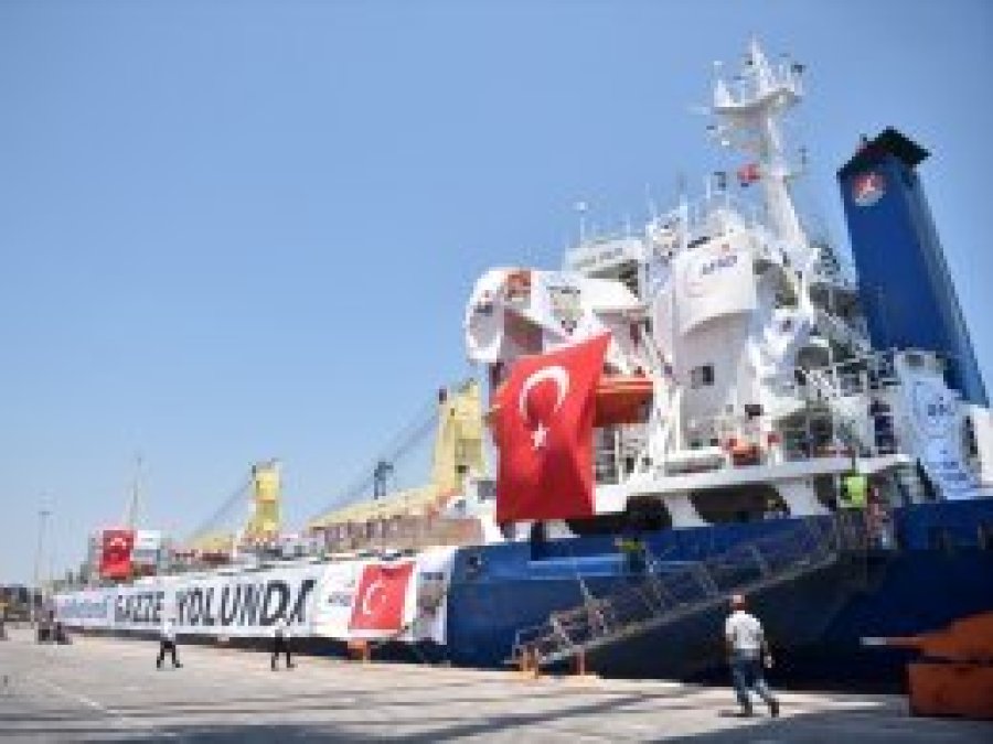 Gazze'ye giden 'şefkat' gemisi yola çıktı