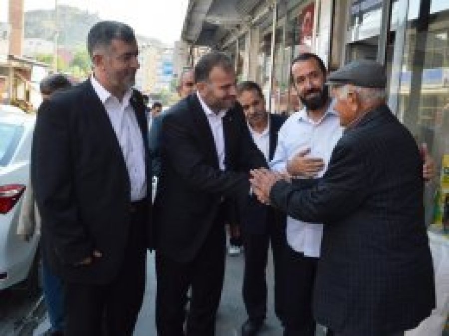 HÜDA PAR heyeti esnafın sorunlarını dinledi