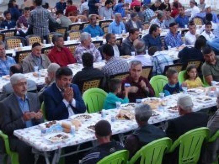 HÜDA PAR’ın halka yönelik iftar programları devam ediyor