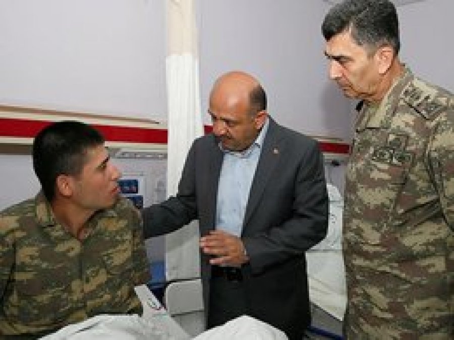 Manisa'da 570 asker hastaneye kaldırıldı