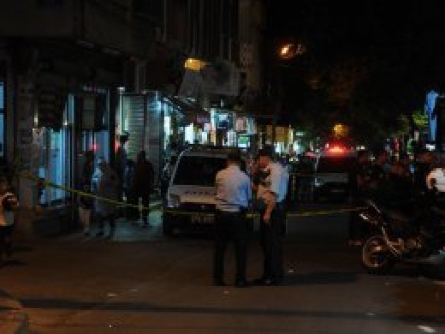 Bayram alış verişi yapanların üzerine ateş açıldı
