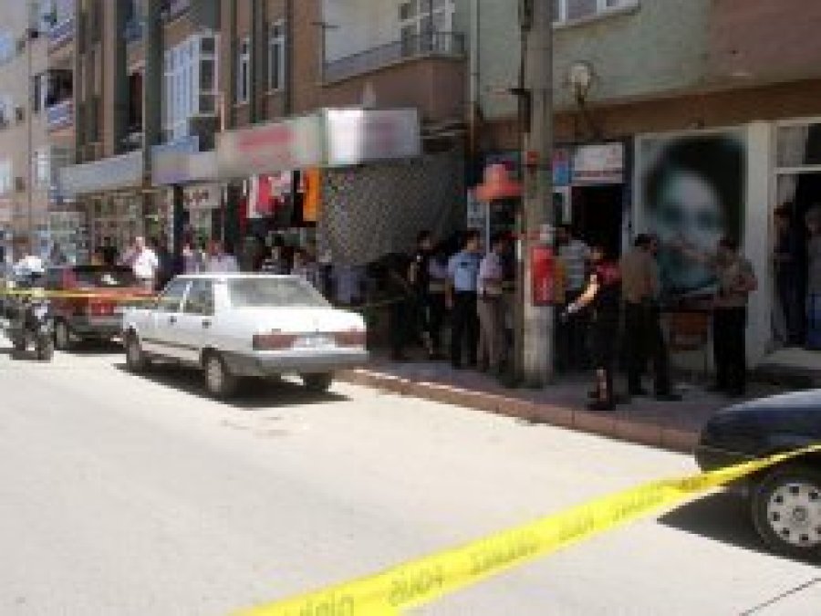 Elazığ'da silahlı kavga: 3 yaralı